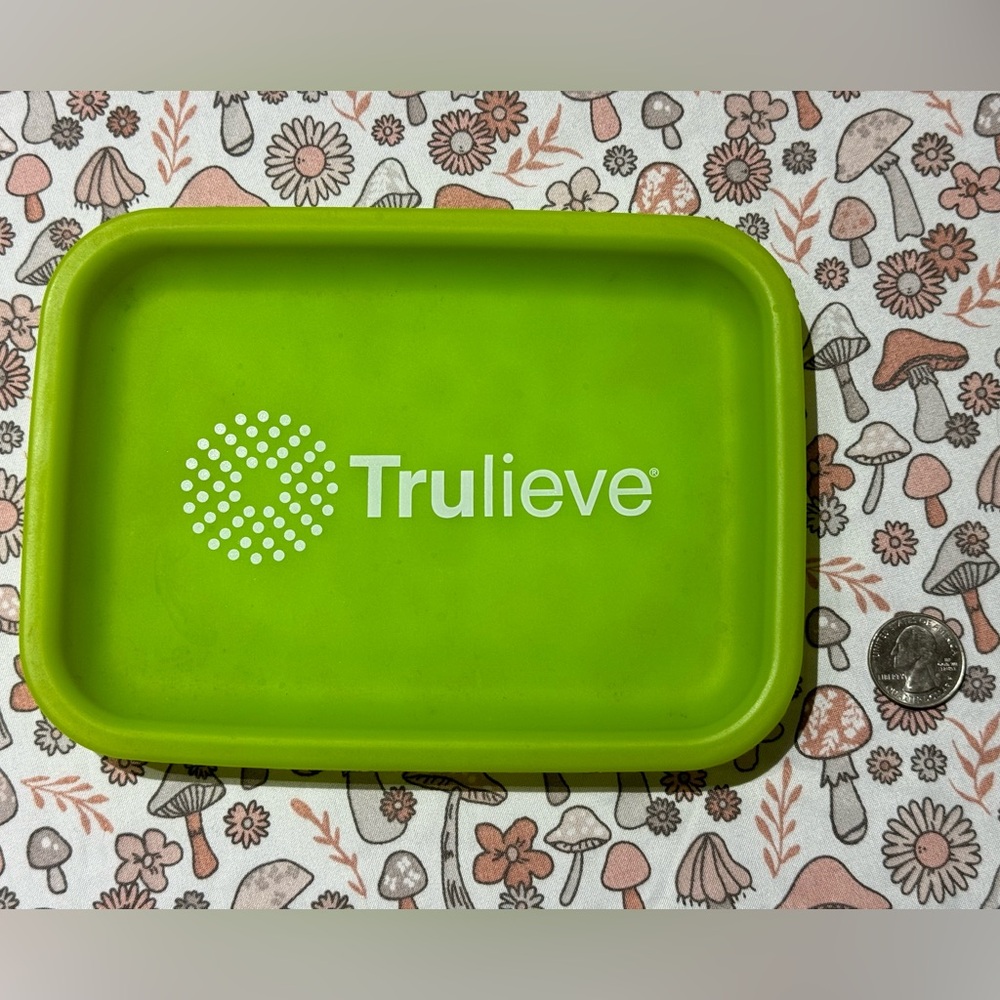 Trulieve Mini Rolling Tray - Bright Green